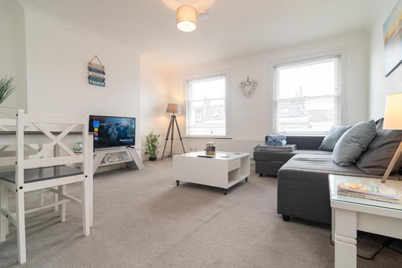 Light And Airy 1 Bedroom Flat 700M From The Beach Bournemouth Exterior foto