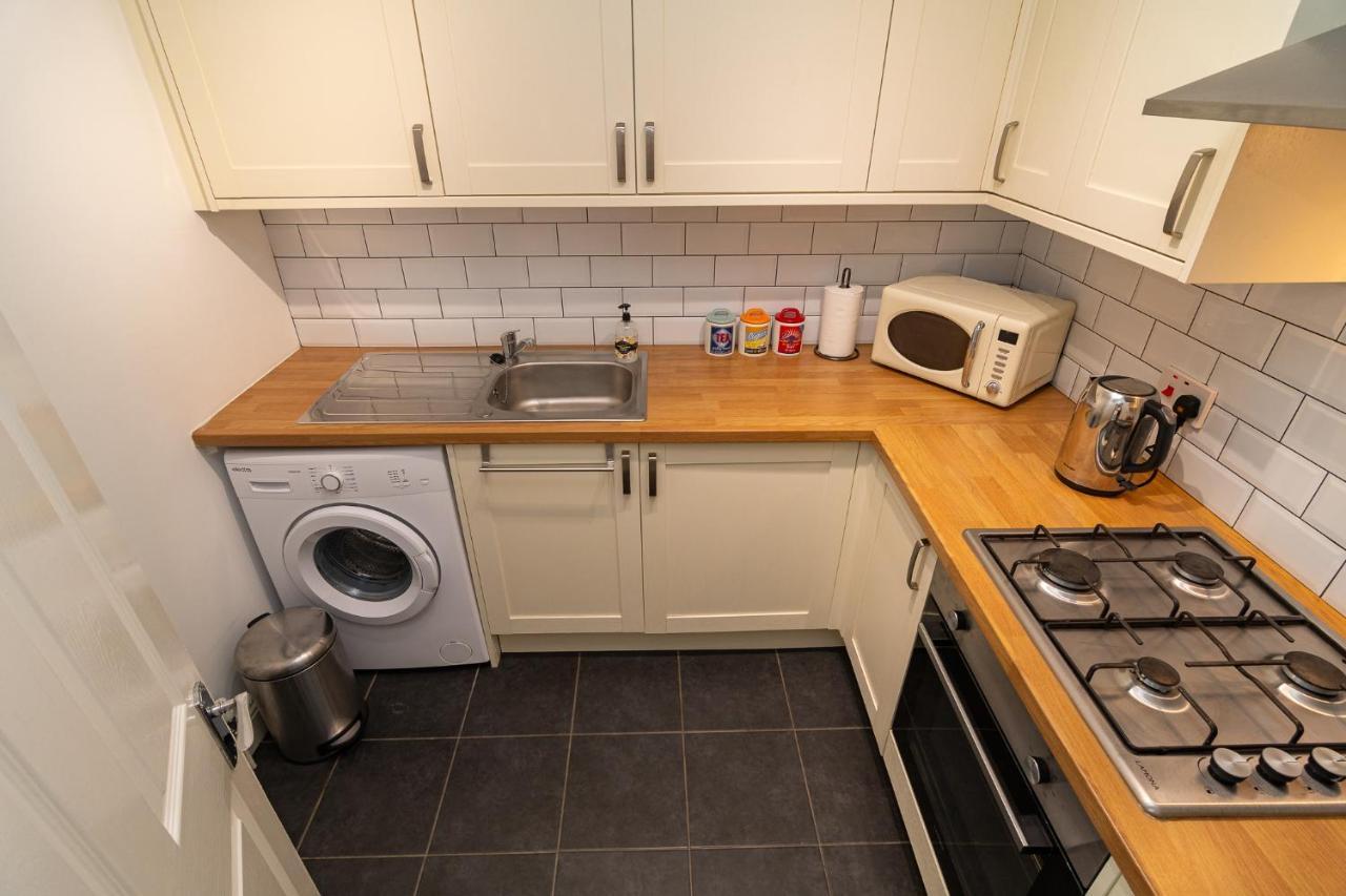 Light And Airy 1 Bedroom Flat 700M From The Beach Bournemouth Exterior foto